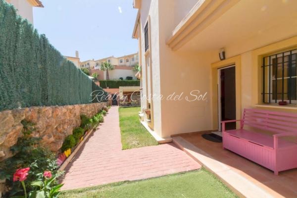OPPORTUNITY !!! SPECTACULAR SEMI-DETACHED HOUSE IN FUENGIROLA, AREA LOS PACOS, WITH LARGE PLOT AND FULLY EQUIPPED TO ENTER TO LIVE